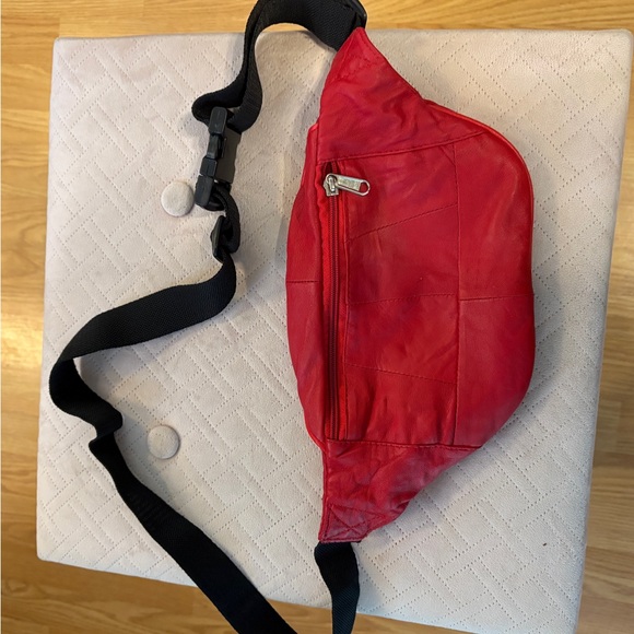 Red genuine patchwork leather crossbody/waistpack (Fanny pack) - NWOT - Picture 7 of 10